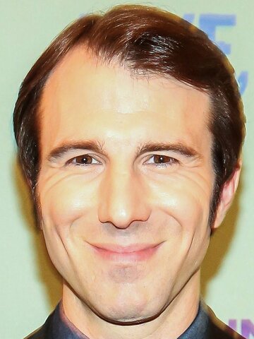 Alex Hurt Headshot