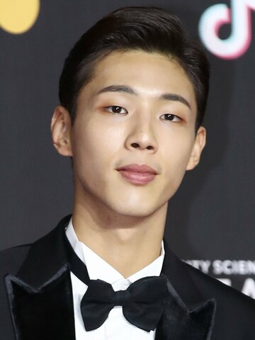 Ji Soo Headshot