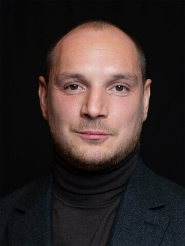 Alexis Manenti Headshot