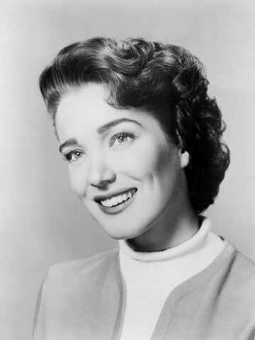 Julie Adams Headshot
