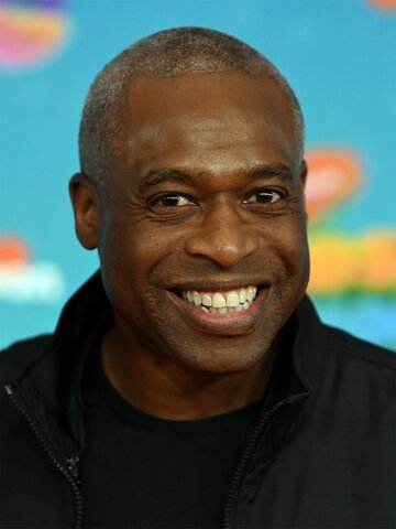 Phill Lewis Headshot