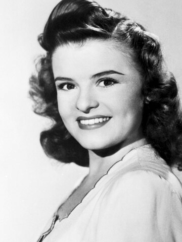 Mary Lee Headshot