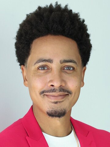 Philip Smithey Headshot