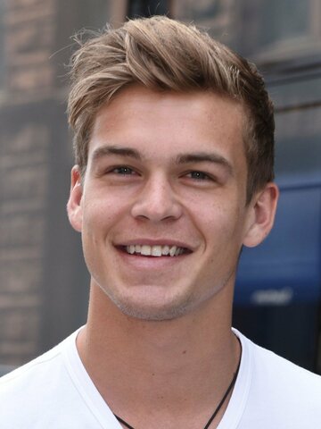 Mitchell Slaggert Headshot