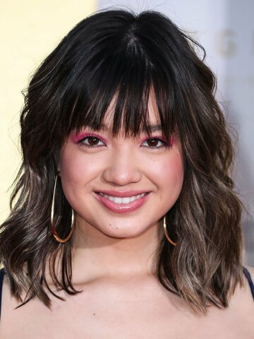 Peyton Elizabeth Lee Headshot