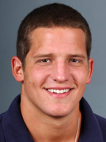 Shea Buckner Headshot