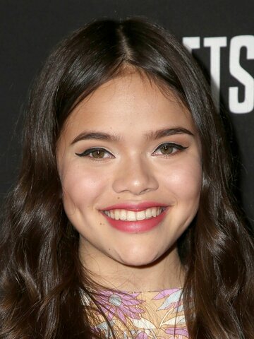 Malia Pyles Headshot