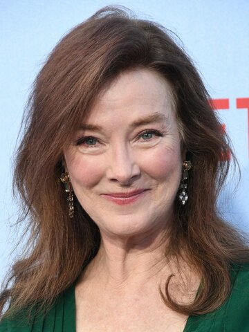 Valerie Mahaffey Headshot