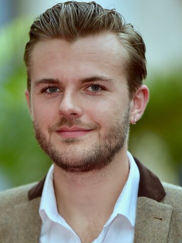 Adam Lawrence Headshot