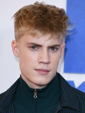 Tom Taylor Headshot