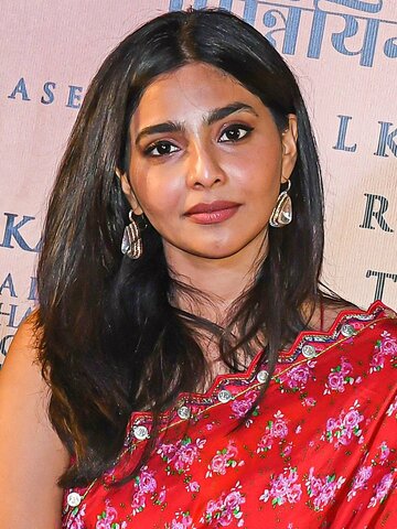 Aishwarya Lekshmi Headshot