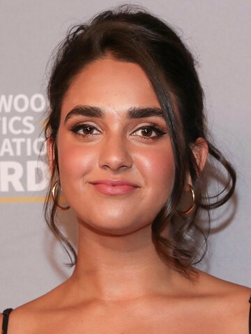 Geraldine Viswanathan Headshot