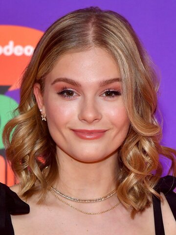 Darci Lynne Farmer Headshot