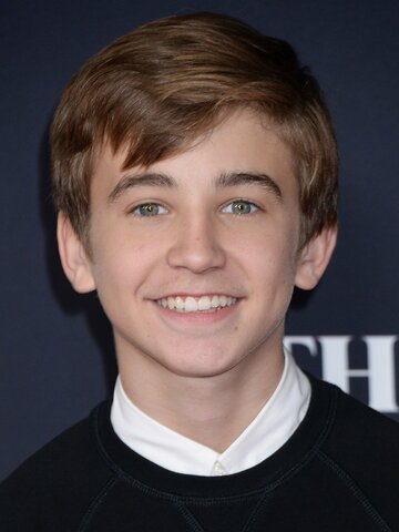 Parker Bates Headshot