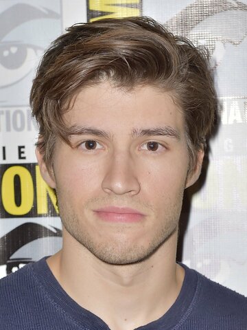 Cameron Cuffe Headshot
