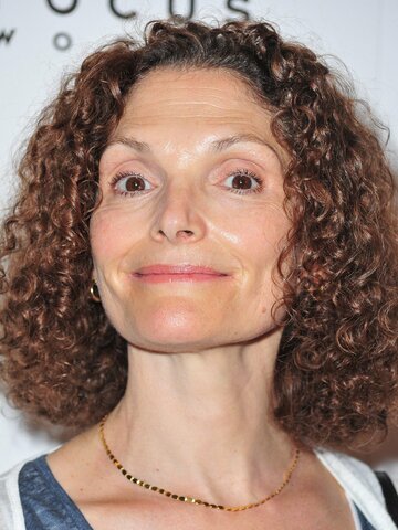 Mary Elizabeth Mastrantonio Headshot