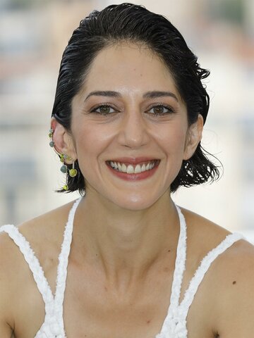 Zar Amir Ebrahimi Headshot