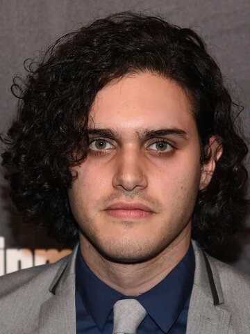 Aria Shahghasemi Headshot