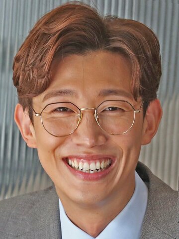Kang Ki-young Headshot