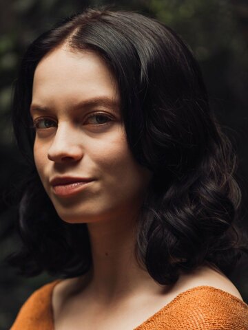 Ana Valeria Becerril Headshot