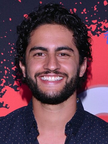 Enrique Arrizon Headshot