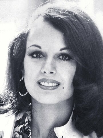 Aliza Gur Headshot