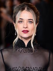 Raechelle Banno