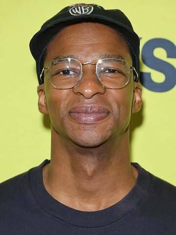 Simon Manyonda Headshot