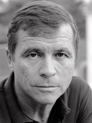 Tom Laughlin Headshot