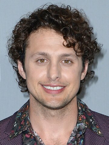 Michael Vlamis Headshot