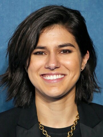 Ramanique Ahluwalia Headshot