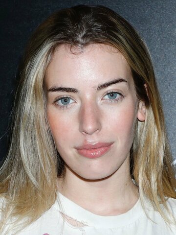 Clara McGregor Headshot