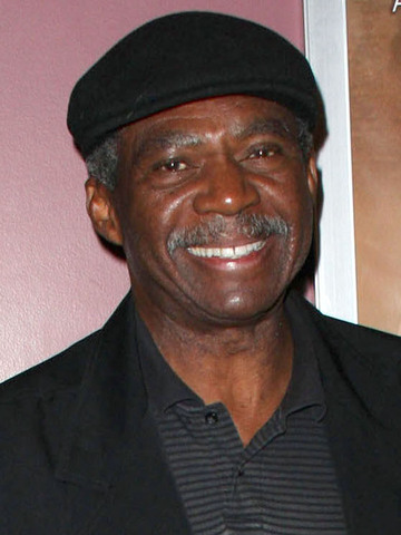Charlie Robinson Headshot
