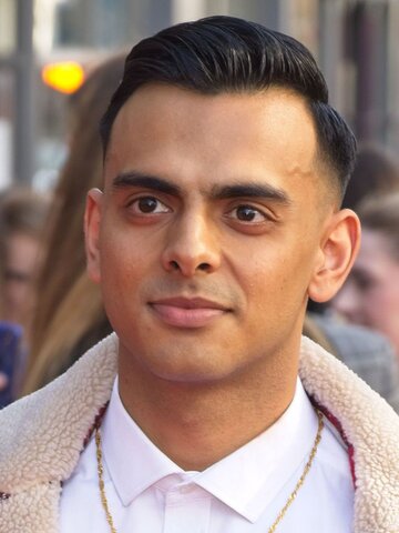 Viraj Juneja Headshot