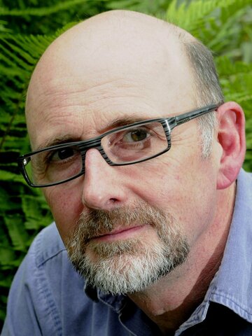 Luke Jennings Headshot