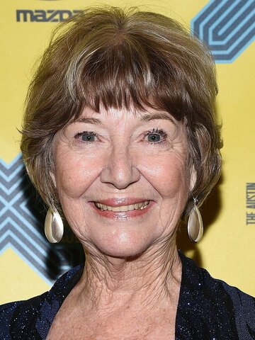 Charlotte Stewart Headshot