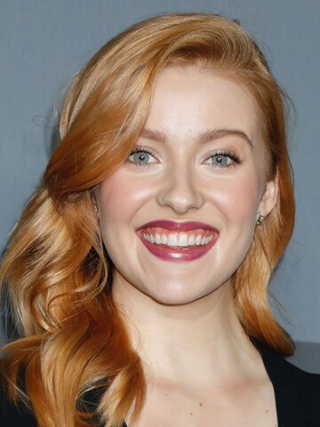 Kennedy McMann Headshot