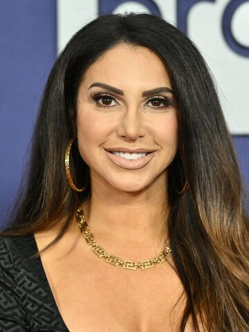 Jennifer Aydin Headshot