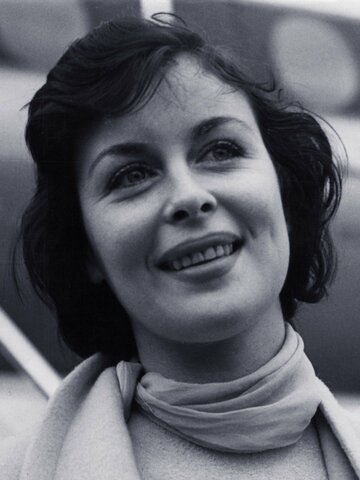 Constance Smith Headshot