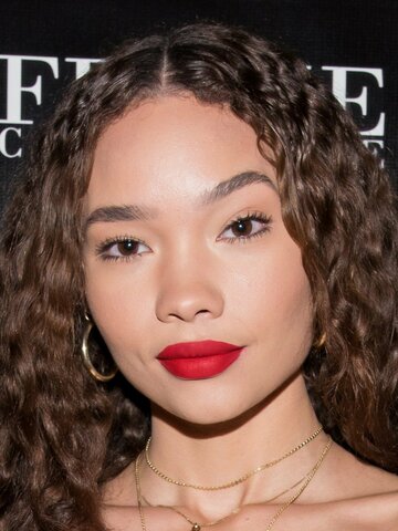 Ashley Moore Headshot
