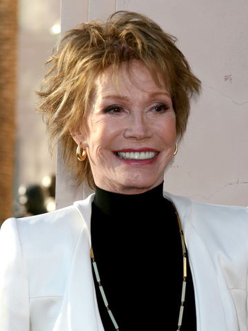 Mary Tyler Moore Headshot