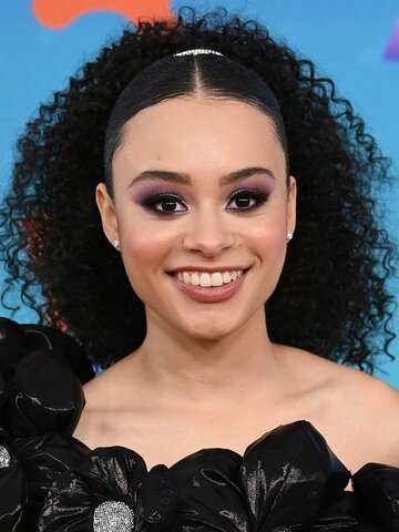 Gabrielle Nevaeh Headshot