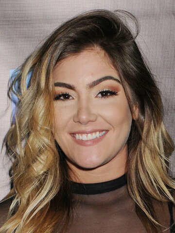 Tori Deal Headshot