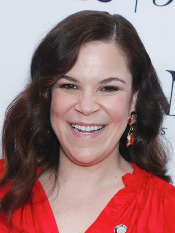 Lindsay Mendez Headshot