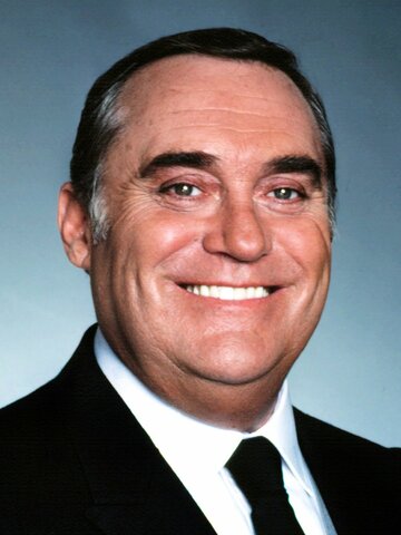 Christopher Hewett Headshot