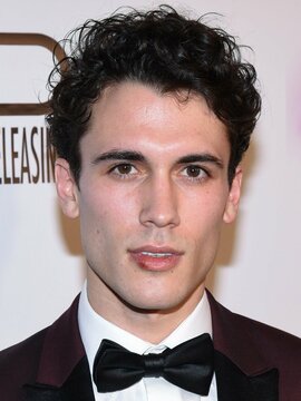 Sebastian Greaves
