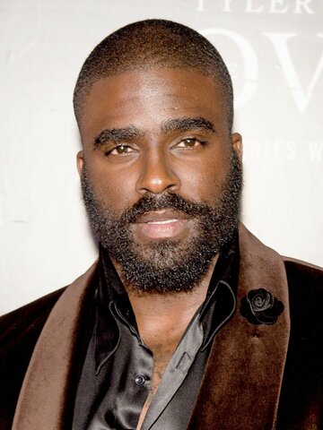 Travis Cure Headshot