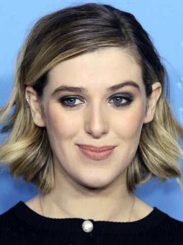 Honor Swinton Byrne Headshot