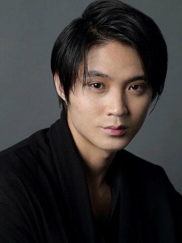 Hayato Isomura Headshot