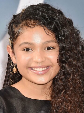 Eliana Su'a Headshot